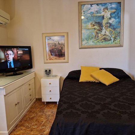Style Apartments City Center Валенсия Екстериор снимка