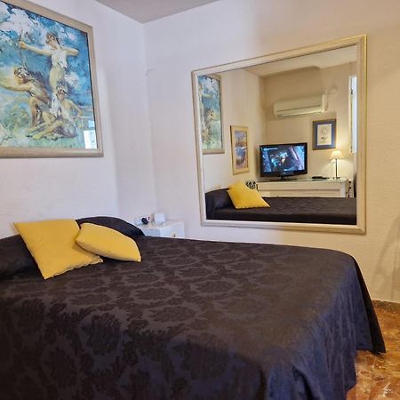 Style Apartments City Center Валенсия Екстериор снимка